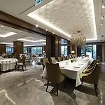 Moevenpick & Thermal Hotel 5*