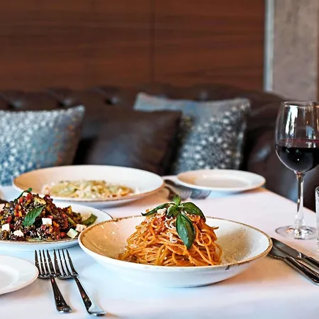 Hotel Moevenpick & Thermal 5*