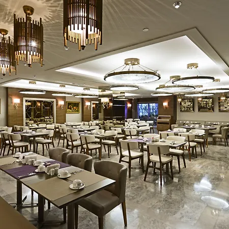 호텔 Moevenpick & Thermal 5*