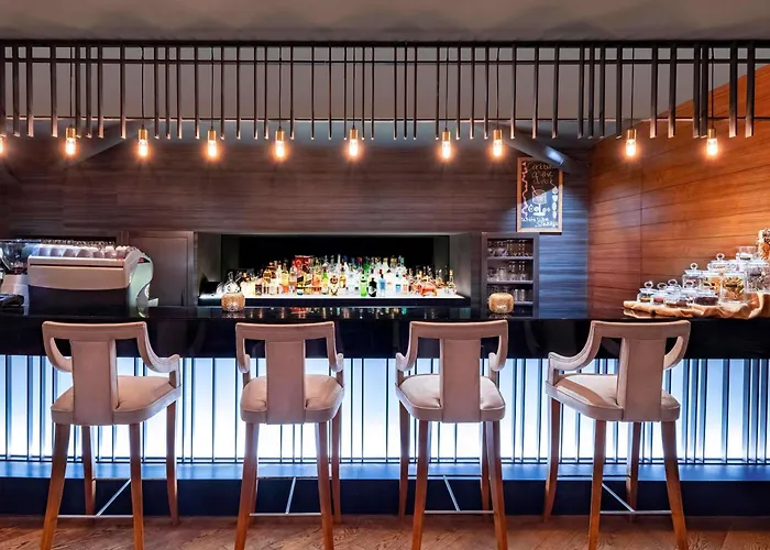 موڤنبيك هوتل آند ثيرمال سبا فندق 5*